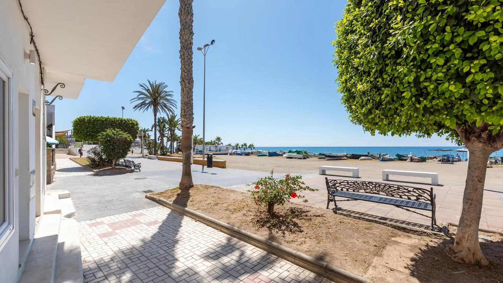 Апартаменты Wintowinrentals Dream Home On The Beachfront La Cala Del Moral